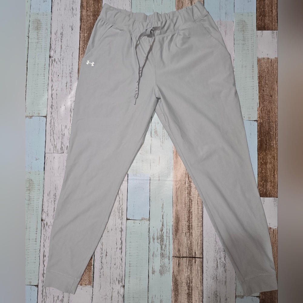 Under Armour Gray Joggers Lightweight Relaxed Fit
